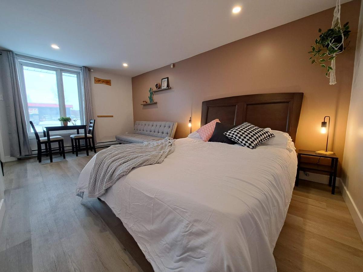 Apartament Habitations Zenith Sainte-Anne-de-Beaupré Zewnętrze zdjęcie